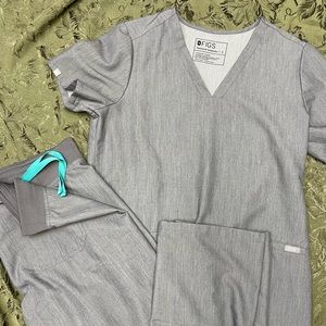 Figs Basic Scrubs Set (Graphite)